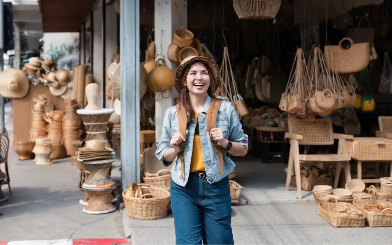 The 10 Commandments for Expats