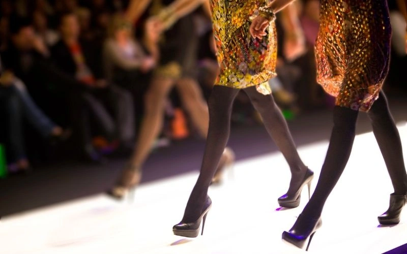 Between Catwalk and Reality