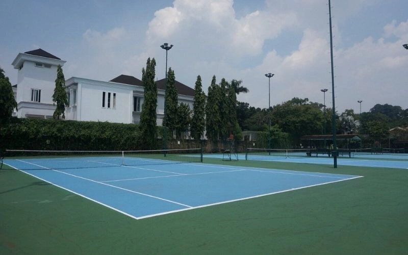 rogue tennis club