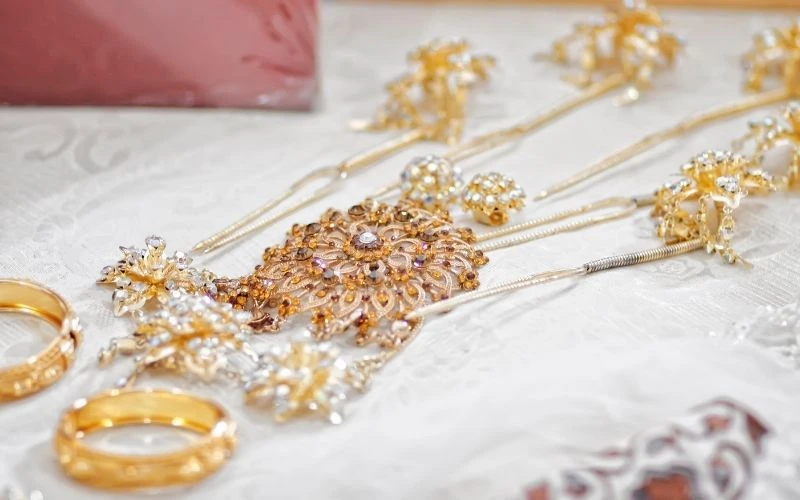 Indonesia Traditional Jewelry