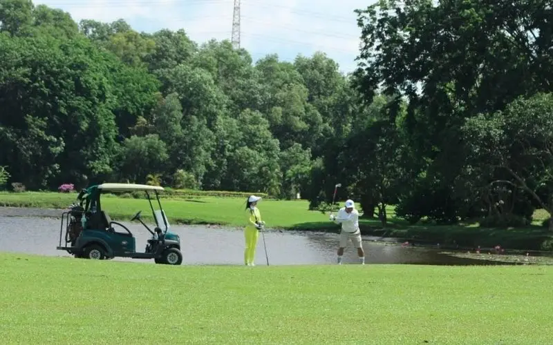 Golf in Indonesia