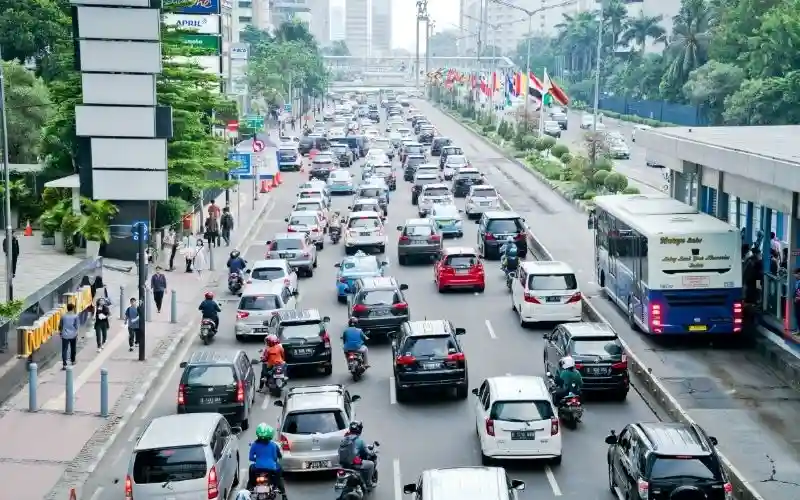 The Good and the Bad Reasons to Live in Indonesia