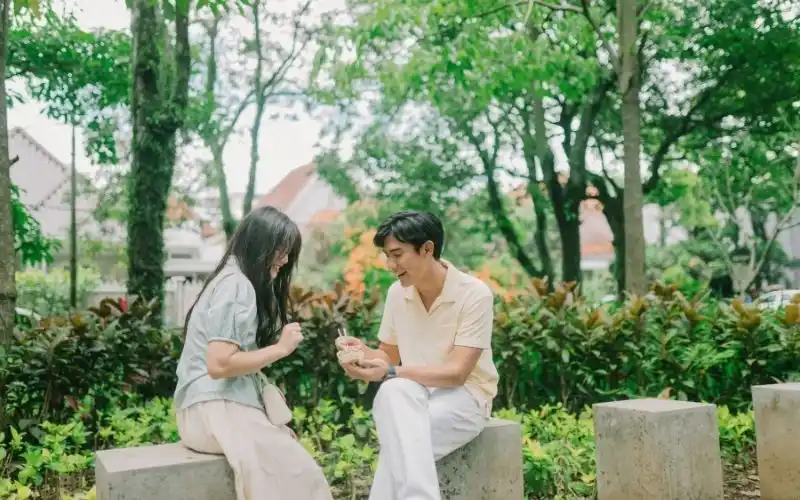 The Latest Trend Dating a Foreigner