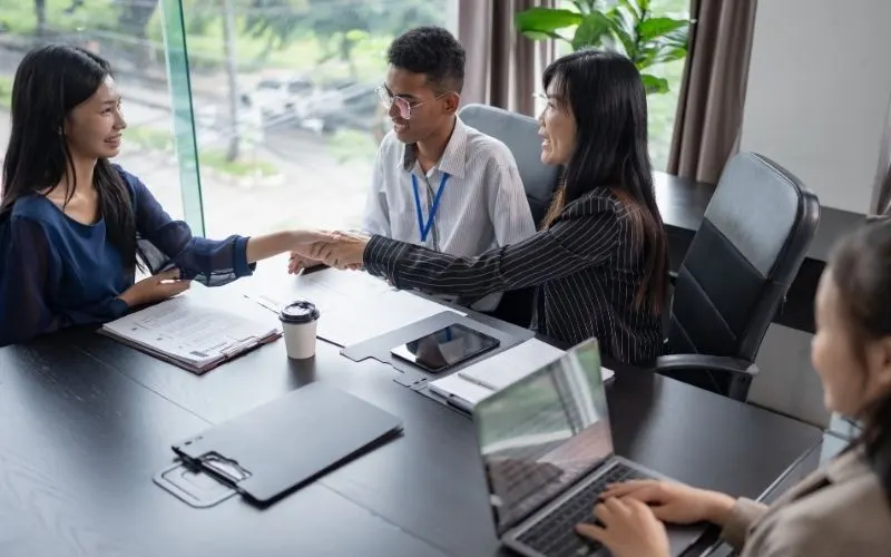 Expats Looking for a Job in Indonesia