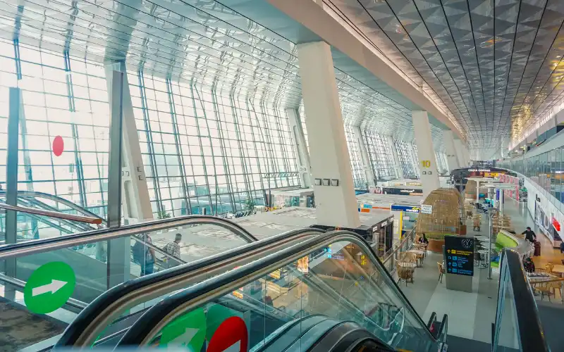 Airport Arrival and Departure Information